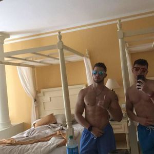 Meet your Posher, Ethan